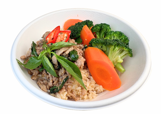 Stir Fried Pork Mince with Basil on Rice (Cơm Thịt Heo Xào Kiểu Thái)